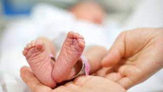 Бебе се роди между Европа и Азия