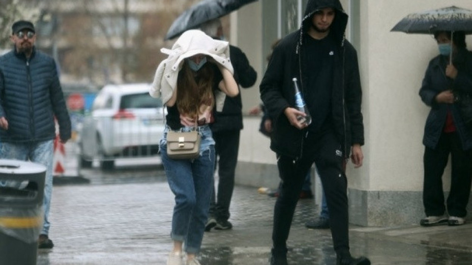Жълт код за бури и градушки в половин България | StandartNews.com