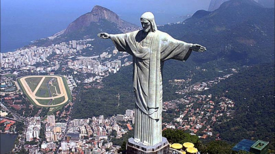 Бразилия отвръща на К-19. Нова статуя на Христос | StandartNews.com