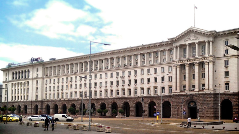 Служебното правителство поема властта | StandartNews.com