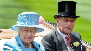 Бъкингам пусна мила снимка на Филип и кралицата/ФОТО/
