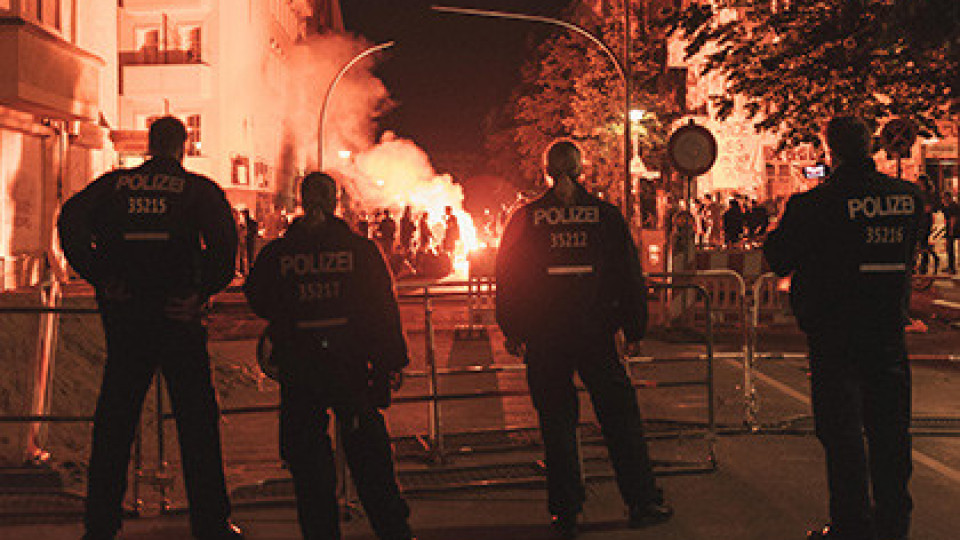 Безредици в Берлин на Първомайско шествие | StandartNews.com