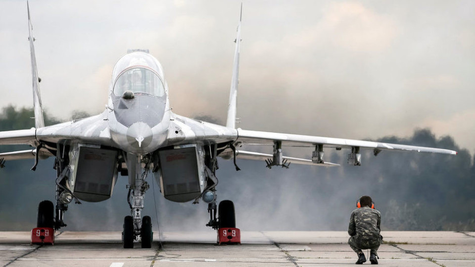 Откриха черната кутия на разбилия се МиГ-29 | StandartNews.com