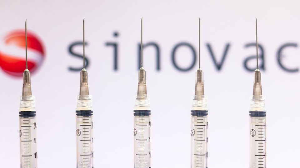 ЕМА изследва китайската ваксина | StandartNews.com