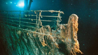 Какво се случва с "Титаник"