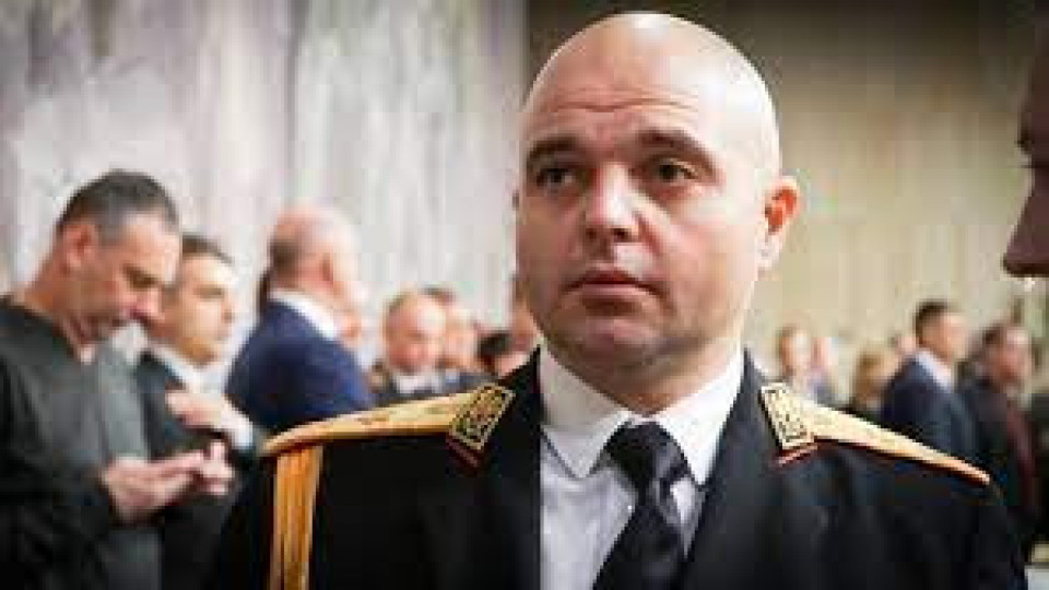 Иванов: На кого да си дам оставката? | StandartNews.com