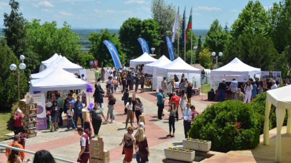 Тракийски университет проведе първия Фестивал на знанието | StandartNews.com