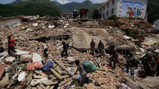 Две адски земетресения в Китай. Има жертви