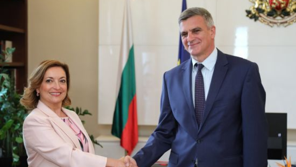 Премиерът каза на Италия позицията ни за Скопие | StandartNews.com