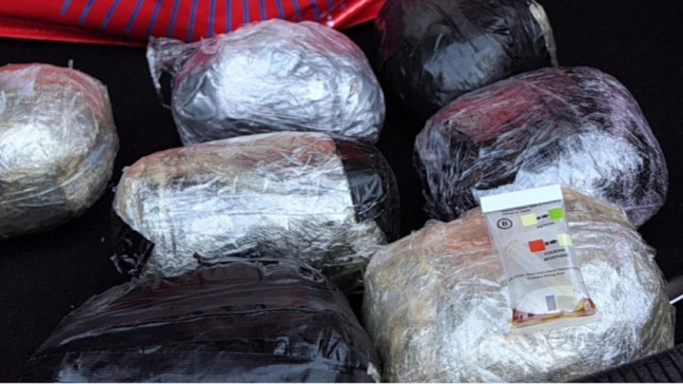 Задържаха 700 кг хероин в склад в Сливен | StandartNews.com