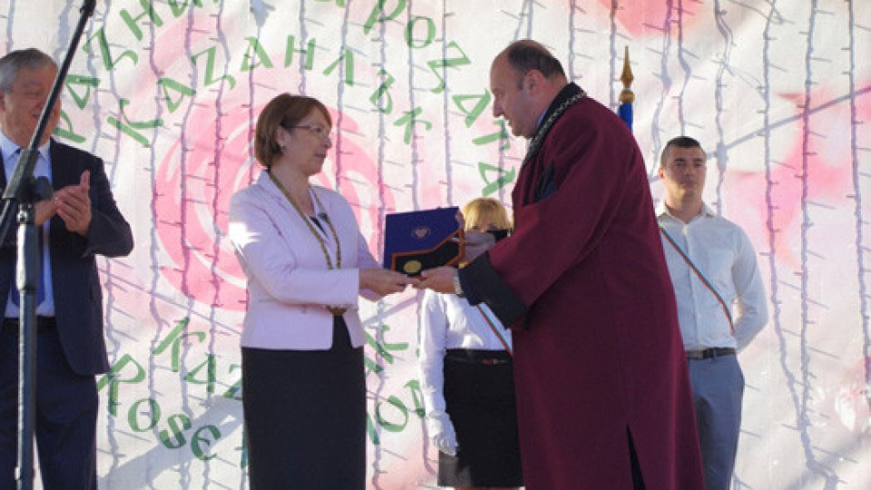 Златен медал за кмета на Казанлък | StandartNews.com
