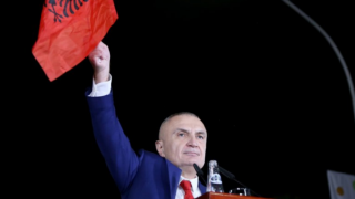 Историческо:Импийчмънт на държавен глава в Албания