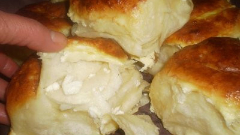 Вкусно: Домашните сиренки на баба | StandartNews.com