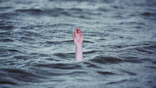12-годишно момче се удави в изкоп с вода