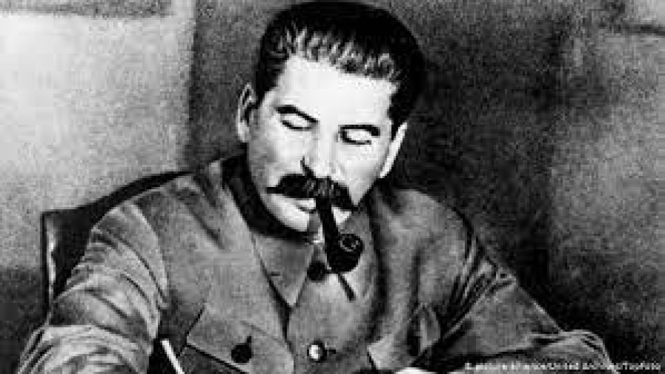 Правнукът на Сталин стана бездомник | StandartNews.com