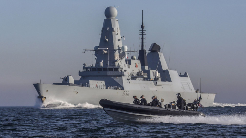 Имало ли е руска стрелба по британски кораб в Черно море | StandartNews.com