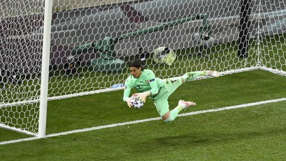 Швейцария с оферта към Робърт Де Ниро след мача | StandartNews.com