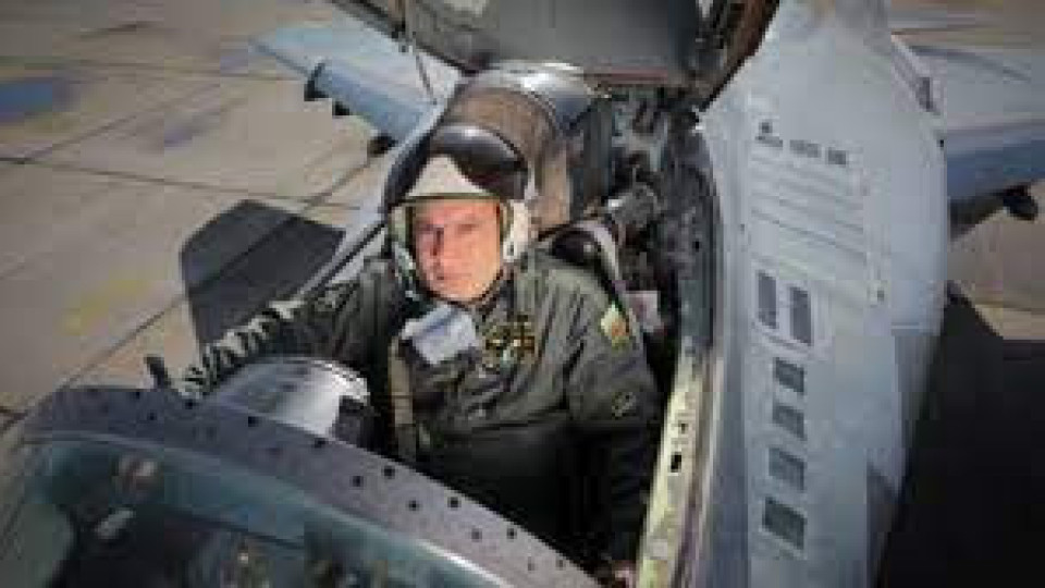 Пилот с трогателно послание към сина на загиналия Терзиев | StandartNews.com