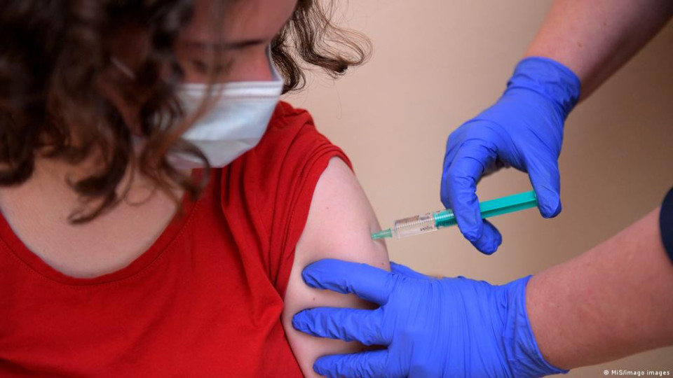 Пускат бонус от 300 лева за ваксина? | StandartNews.com