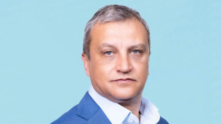 Илко Стоянов избира наместници след референдум