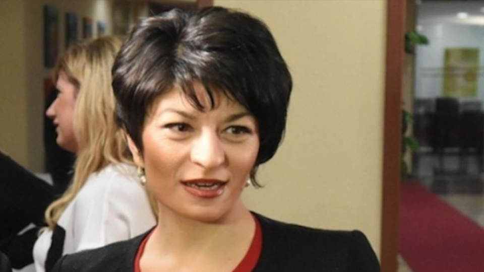 ГЕРБ с една цел в парламента. Десислава Атанасова пак шеф | StandartNews.com
