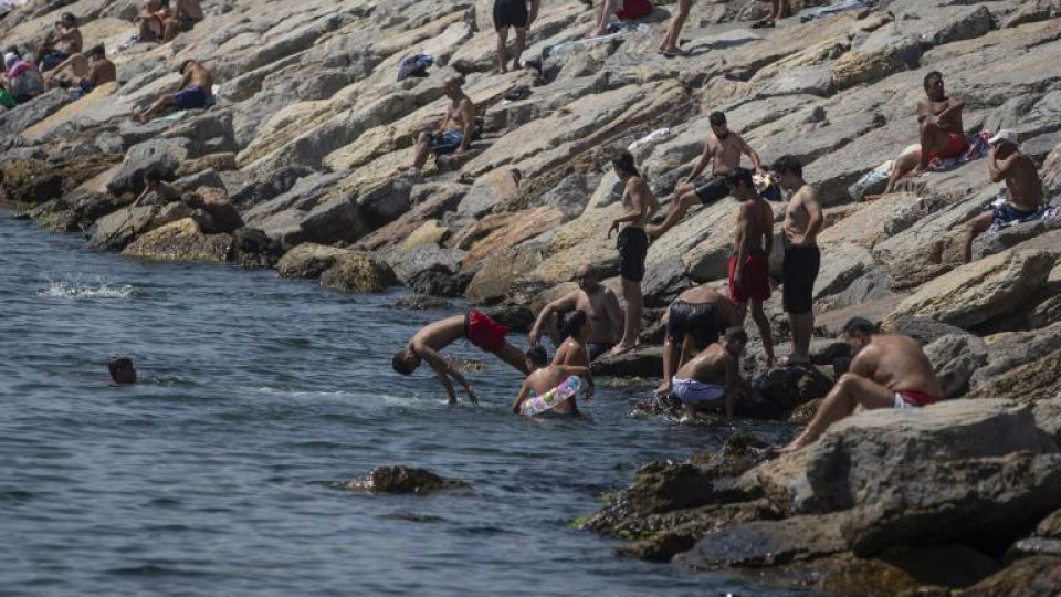 Ужас! Абсолютен рекорд по жега в Турция | StandartNews.com