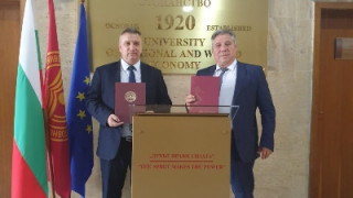 Ректорите на ТрУ и УНСС подписаха споразумение за сътрудничество