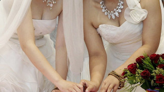 В Черна гора сключиха първия еднополов брак