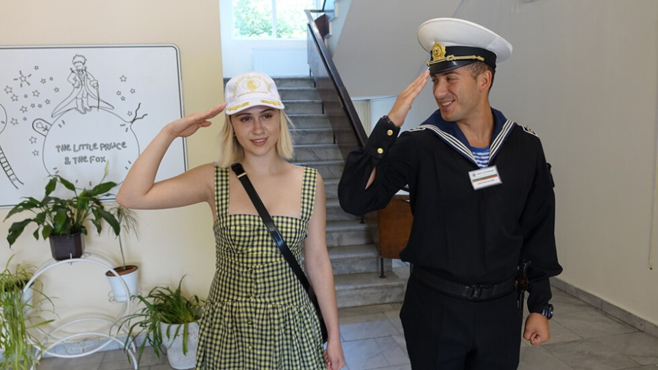 Мария Бакалова става кръстницата на кораб | StandartNews.com