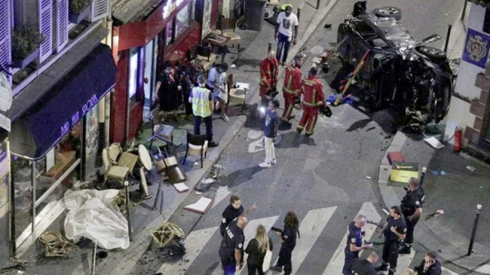 Кола се вряза в заведение, уби човек в Париж | StandartNews.com