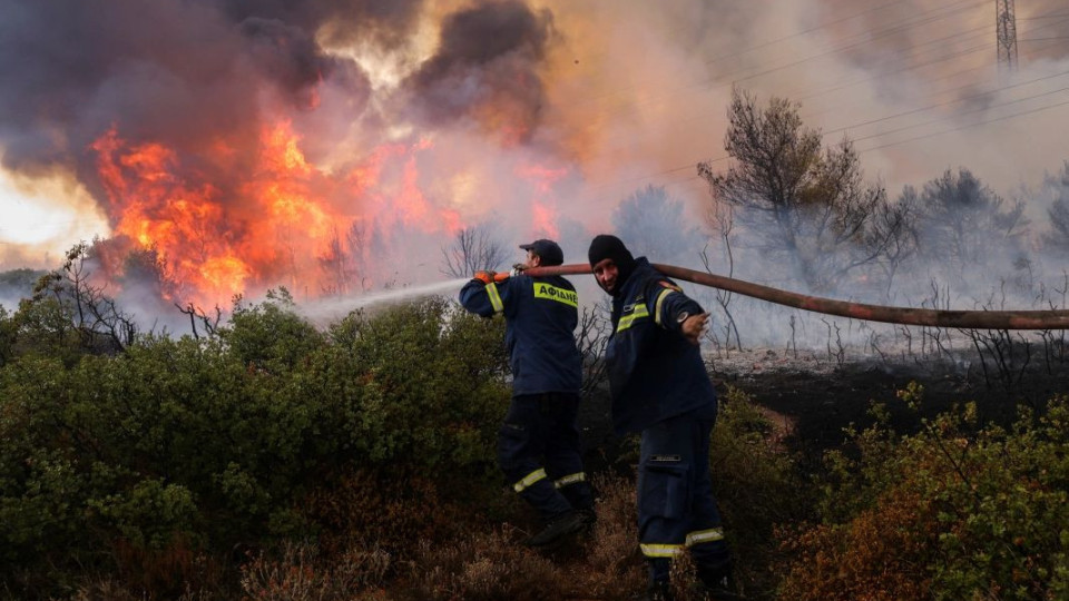 Тревога за българите заради пожарите в Гърция | StandartNews.com