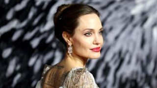 Ново начало за Анджелина Джоли