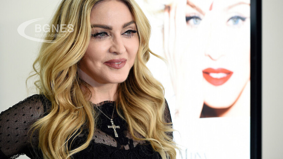 Къде изчезнаха бузите на Мадона. Феновете бесни (ФОТО) | StandartNews.com