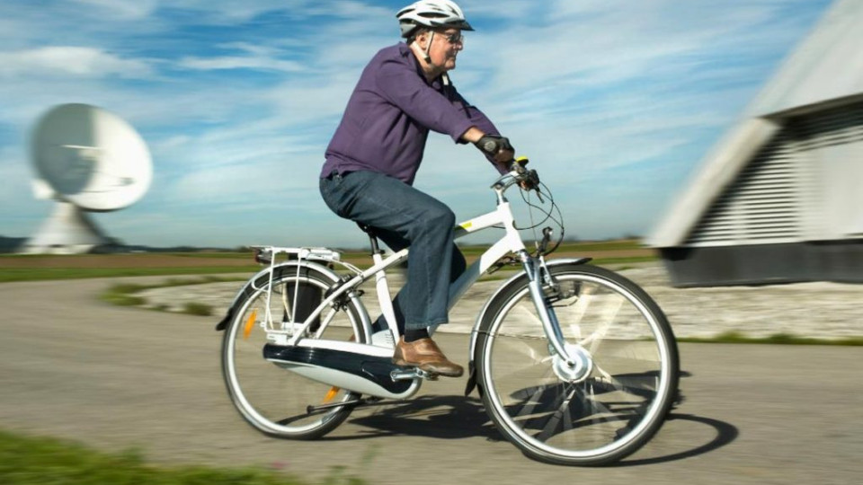 С колело до Еверест. Пенсионер удари рекорд | StandartNews.com