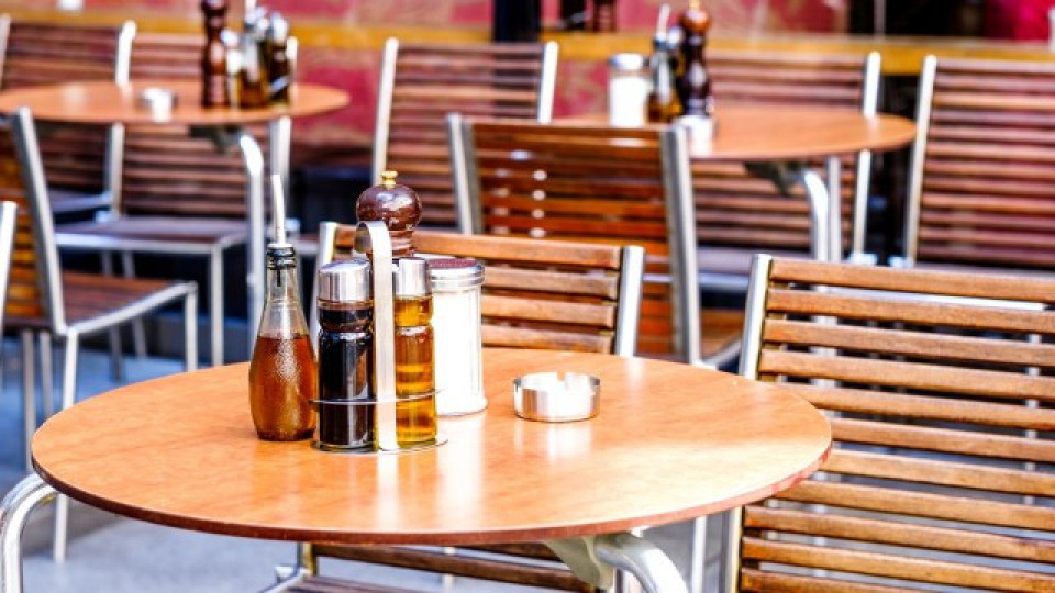 Ресторантьори: Мерките  трябва да са съпроводени с обезщетения | StandartNews.com