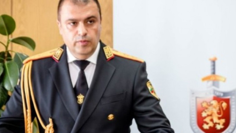 Метлата на Рашков удари и шефа на полицията в Пловдив | StandartNews.com