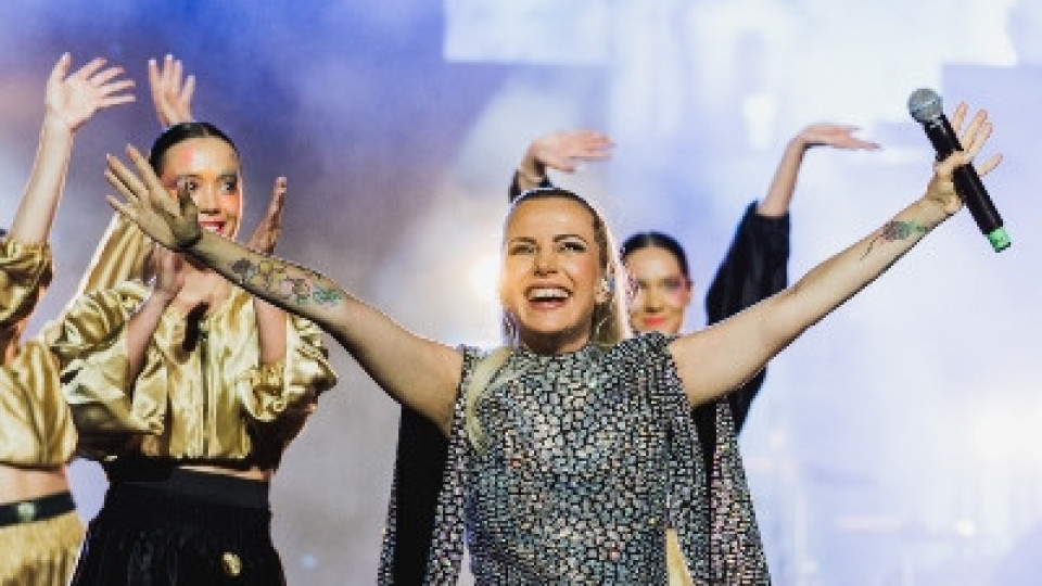 Поли Генова представя своя #1 концерт в София на 10 септември | StandartNews.com