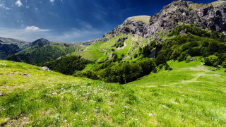 Слънчево на морето и в планините