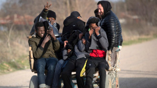 Турция спря мигранти, тръгнали към България