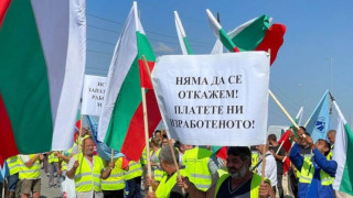 Пътни строители пак на протест, министърът ги кани на разговор