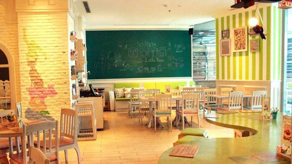 Ресторанти надхитриха Денков, стават класни стаи | StandartNews.com