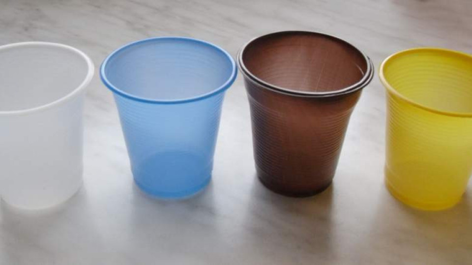5 ст. за пластмасова чашка за кафе, край на клечките за уши | StandartNews.com