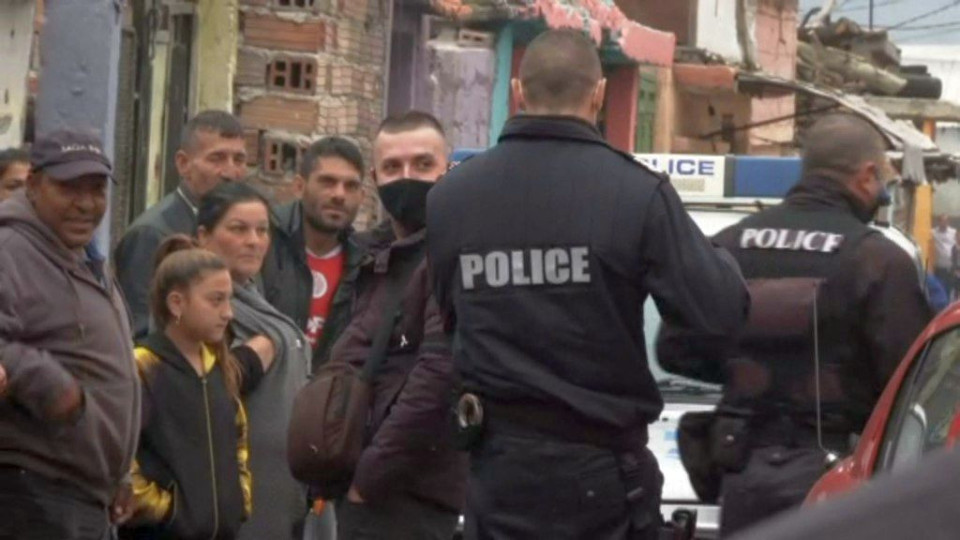 Полиция блокира сливенско, удря по търговци на гласове | StandartNews.com