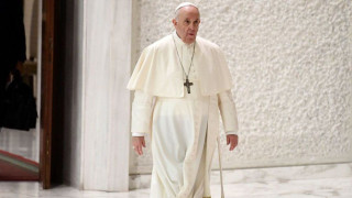 Папата блокира джендърски закон