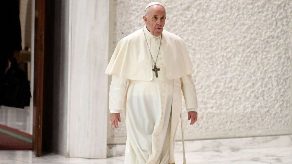 Папата блокира джендърски закон | StandartNews.com