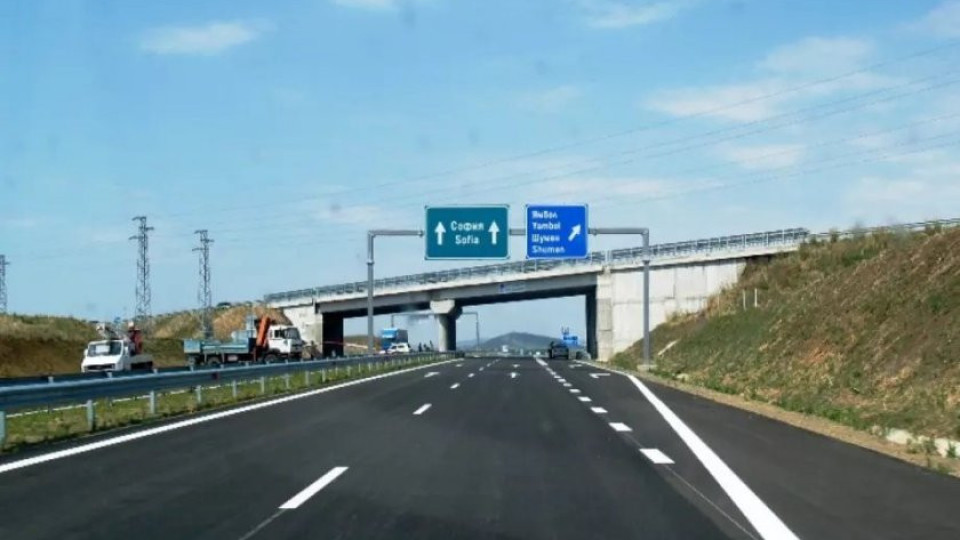 НАП продължава изненадващата проверка в "Автомагистрали" | StandartNews.com
