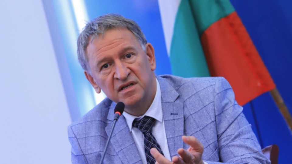 Кацаров призна: Критична е ситуацията с интензивните ковид легла | StandartNews.com