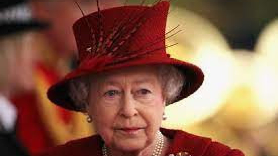 Елизабет II с трогателно послание: Да спасим света за нашите деца | StandartNews.com