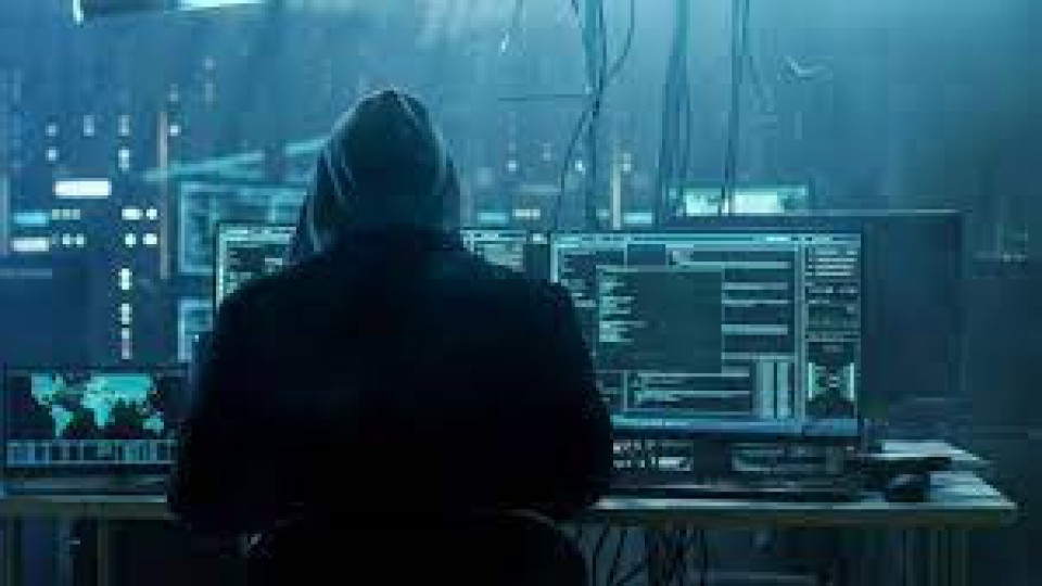 Хакери източили 100 бона от сметката на бизнесмен | StandartNews.com
