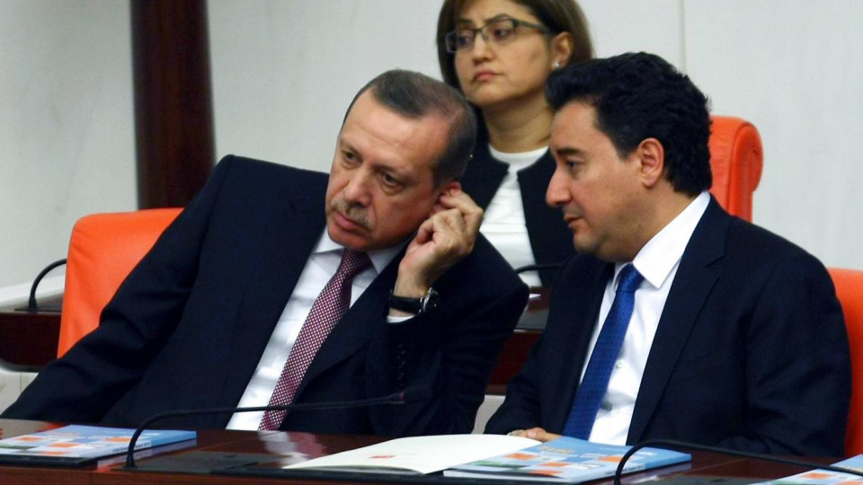 Турция потресена! Лъжат, че Ердоган е мъртъв | StandartNews.com